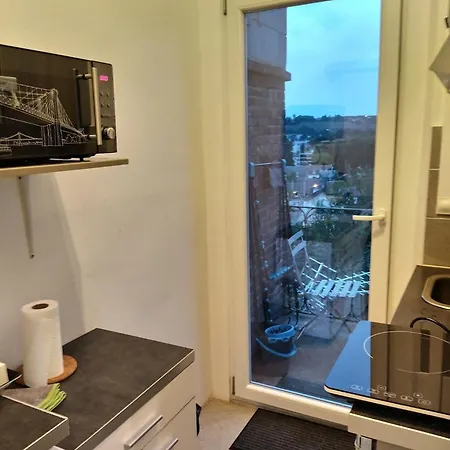 2 Au Rez De Chausse Avec Balcon * Evreux